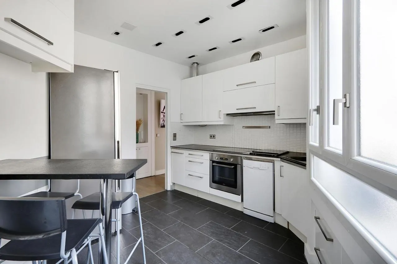 Pick A Flat'S Apartment In Montaigne - Cour Albert 1Er París